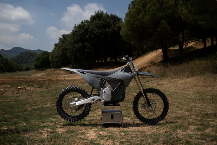 Stark Varg MX 1.2 60hp - Image 3